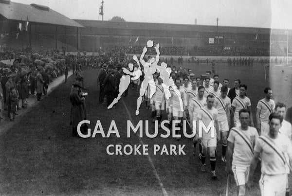 The American hurling team lining out at the start of the Tailteann Games