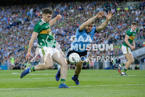 Dublin attempt a block during the 2019 All-Ireland Senior Football Final replay